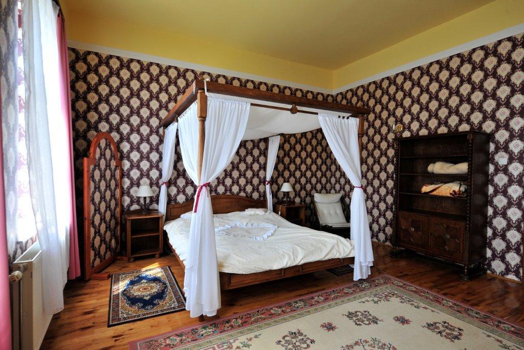 Misefa Kastely Bed & Breakfast Exterior photo